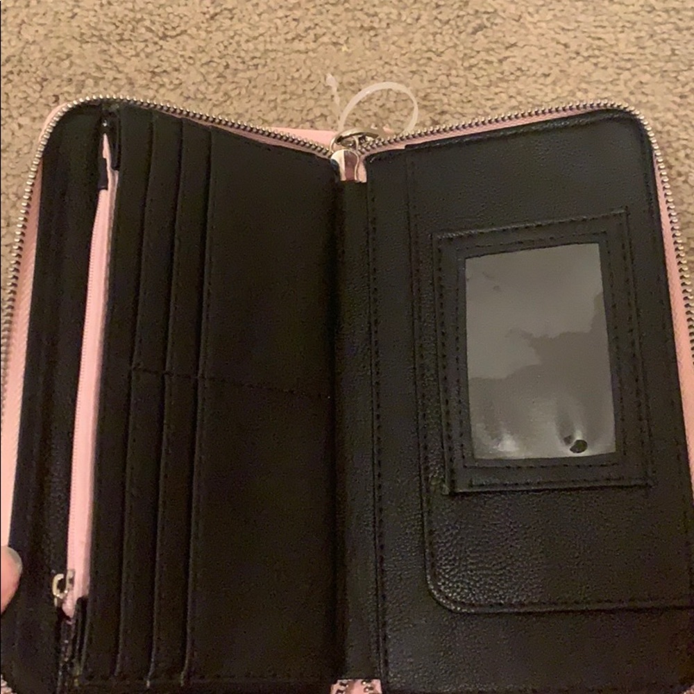 Wallet - Picture 3 of 4